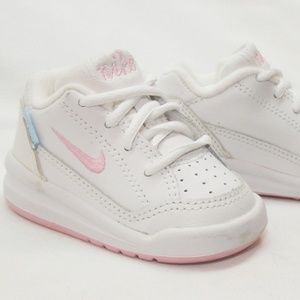 nike play baby shoes